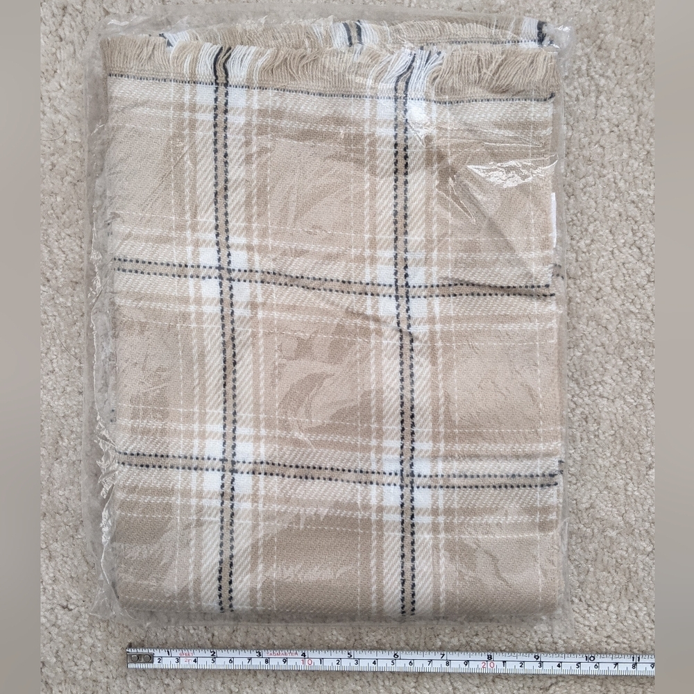 NWT GAP scarf tan plaid